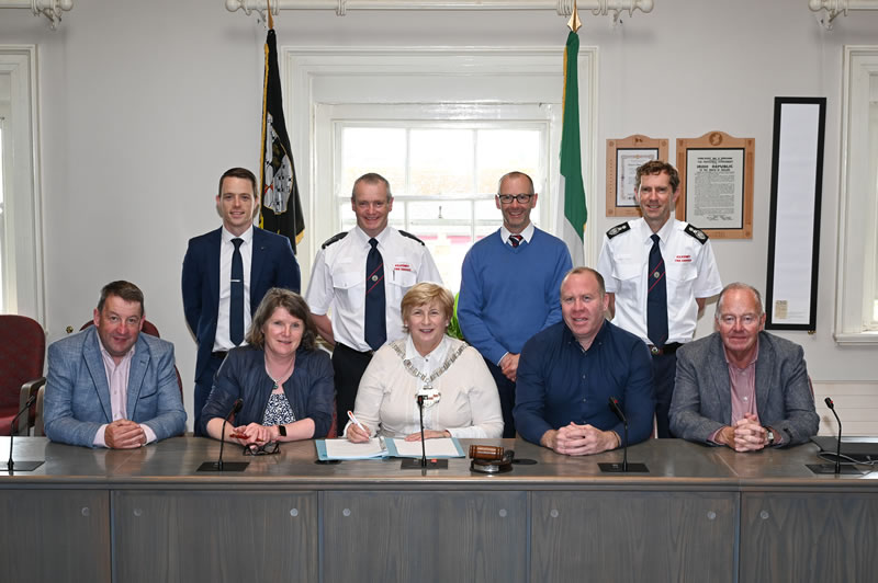 signing of new contract Urlingford fire-station