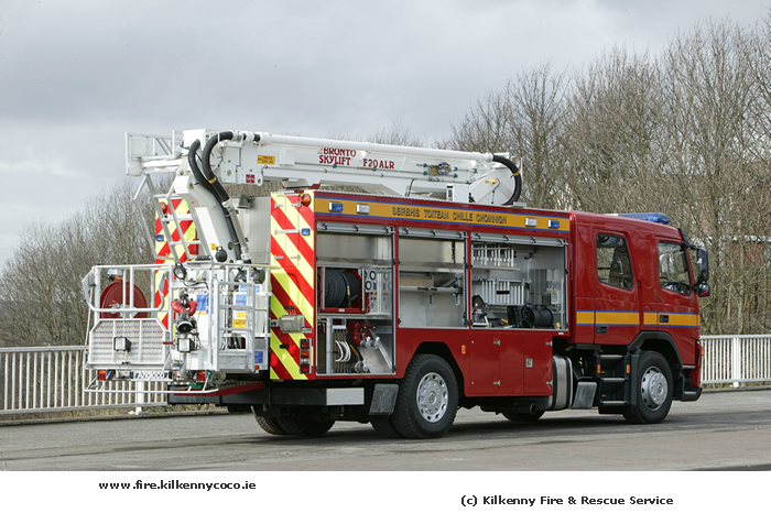 A rear view of the Bronto All-Rounder