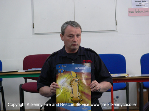 The Sub Officer addresses the group